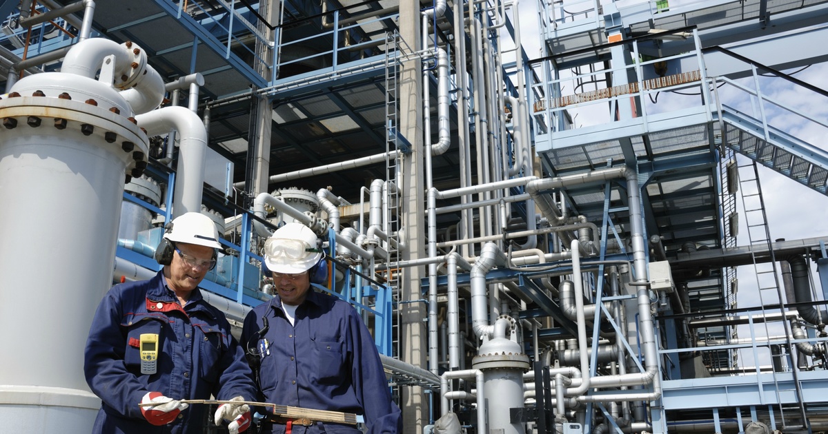 Advanced Contracts Auditing for the Oil & Gas Industry